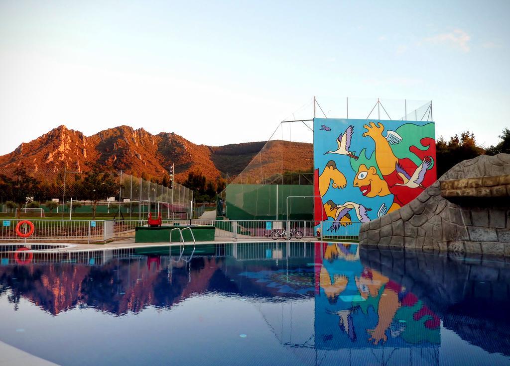 Camping Iratxe Ciudad De Vacaciones Ayegui Esterno foto