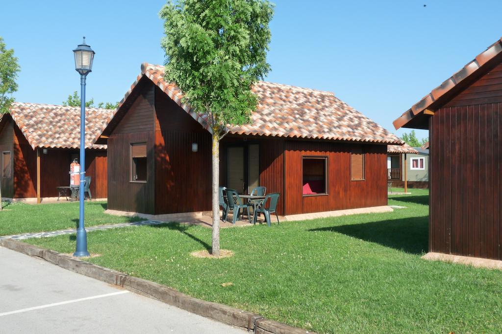 Camping Iratxe Ciudad De Vacaciones Ayegui Esterno foto
